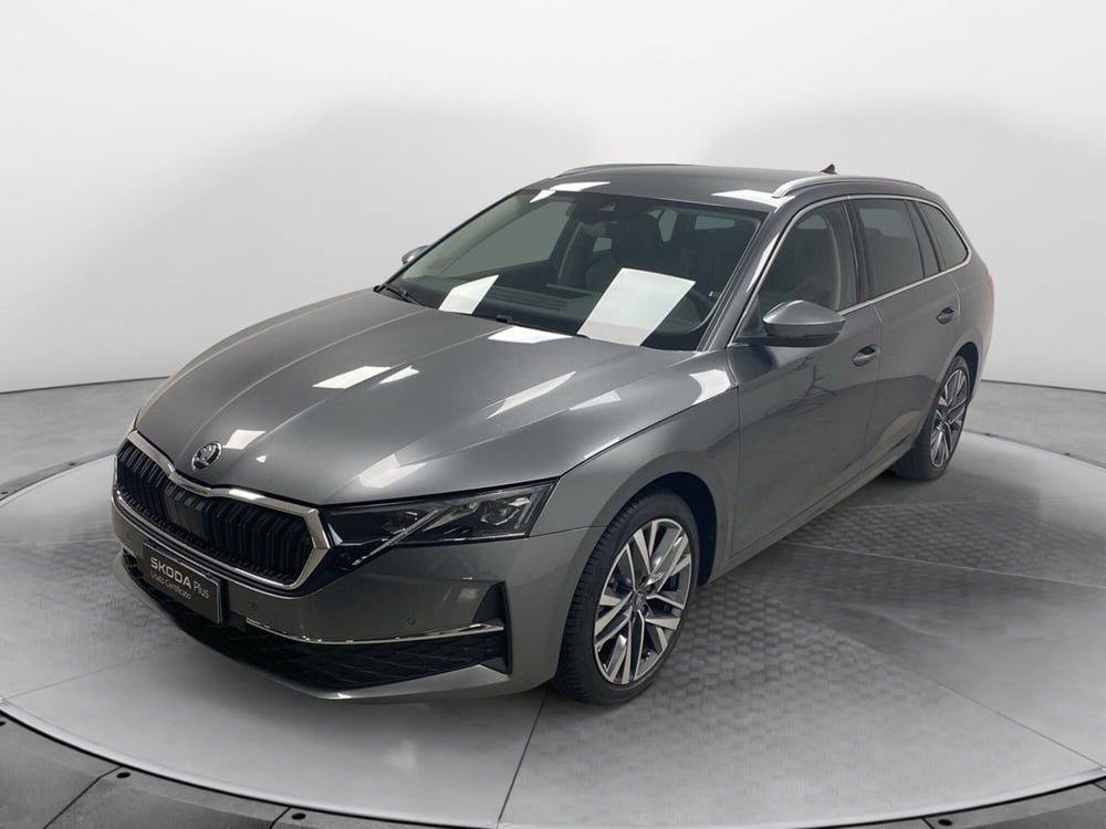 Skoda Octavia Station Wagon nuova a Varese