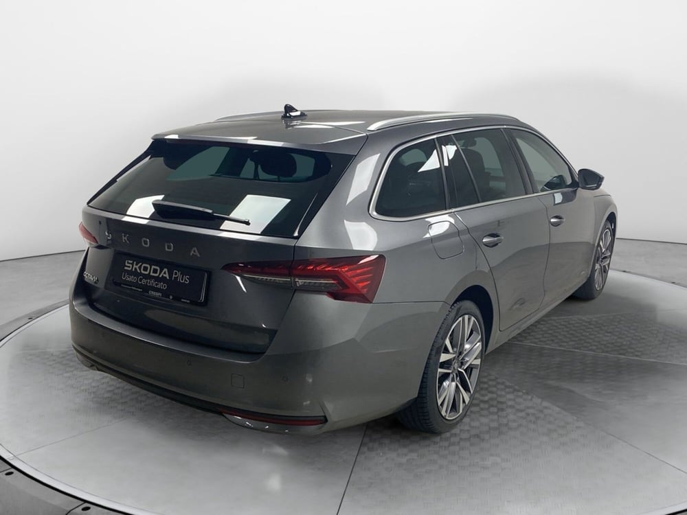 Skoda Octavia Station Wagon nuova a Varese (6)