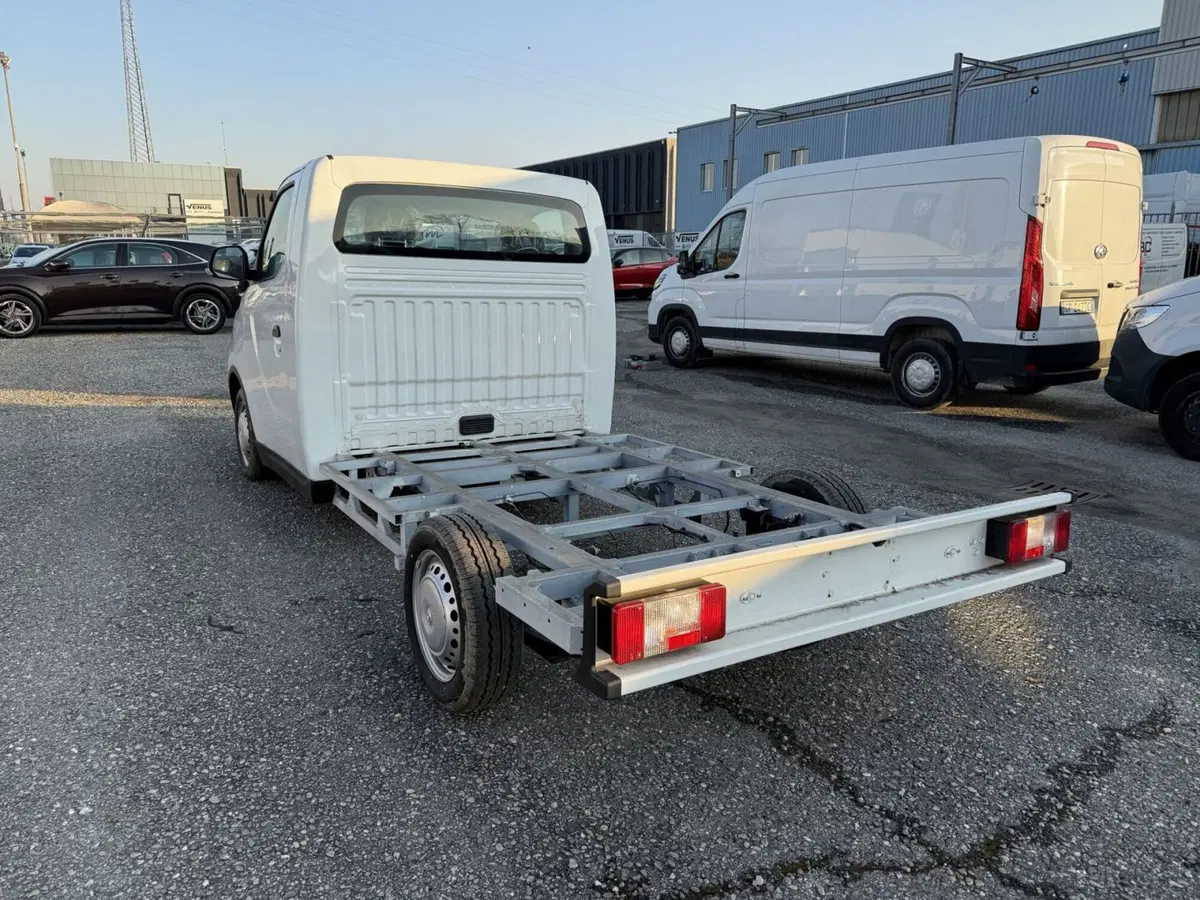 Maxus eDeliver3 nuova a Monza e Brianza (3)