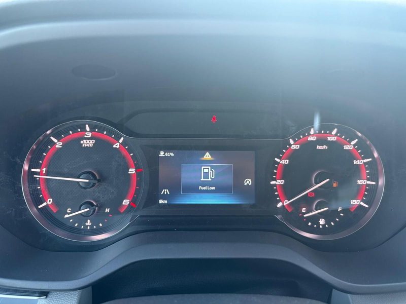 Maxus Deliver9 Furgone nuova a Monza e Brianza (8)