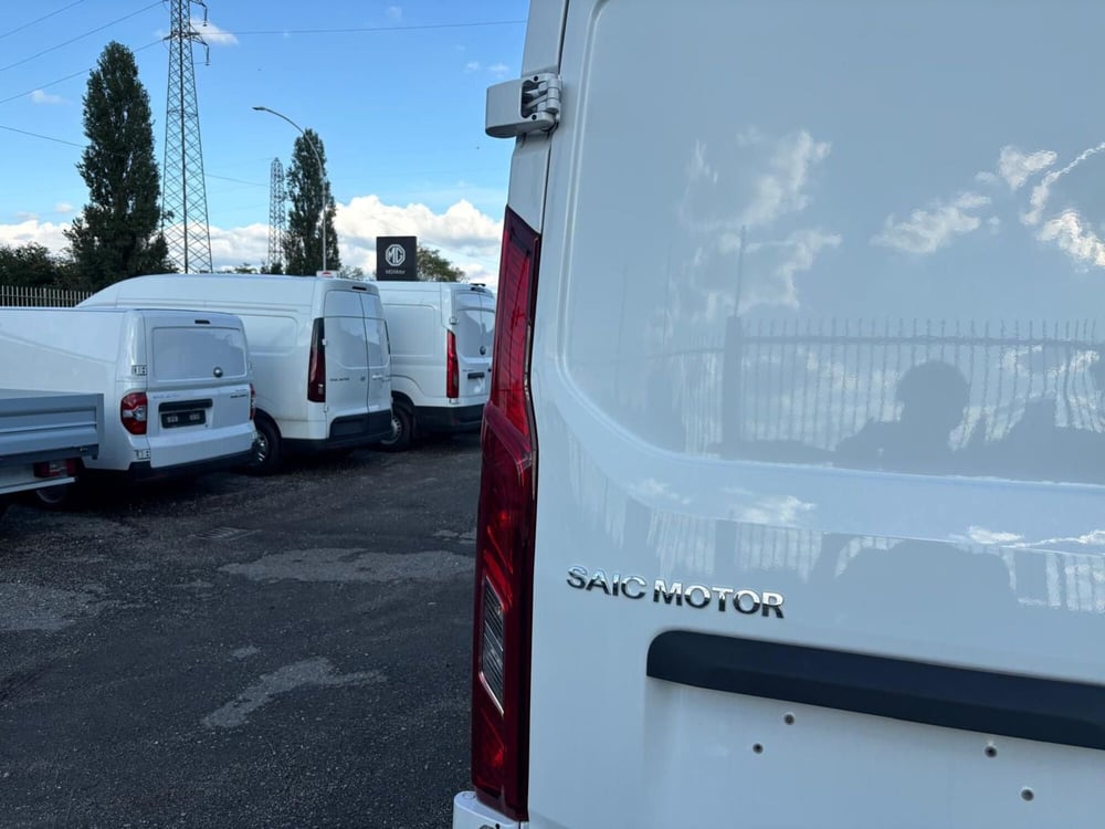 Maxus Deliver9 Furgone nuova a Monza e Brianza (15)