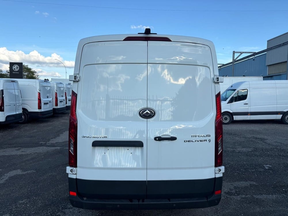 Maxus Deliver9 Furgone nuova a Monza e Brianza (5)