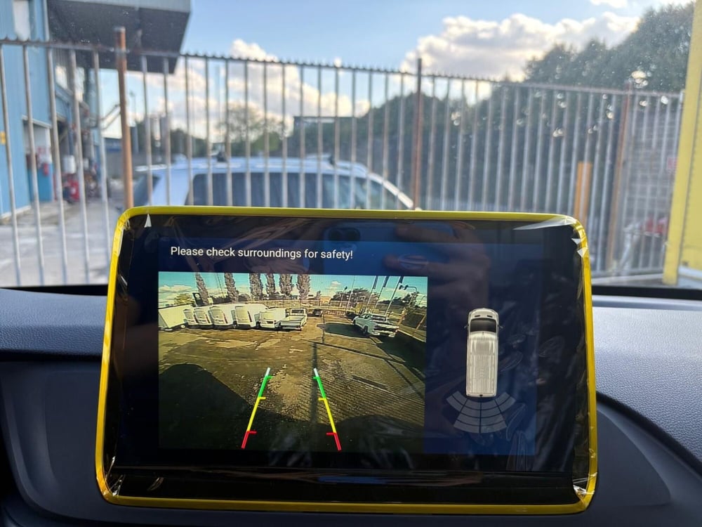 Maxus Deliver9 Furgone nuova a Monza e Brianza (9)