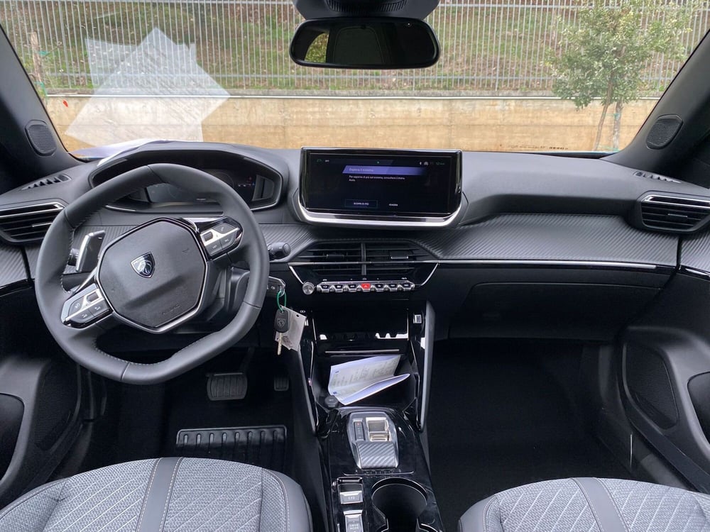 Peugeot 2008 nuova a Avellino (5)