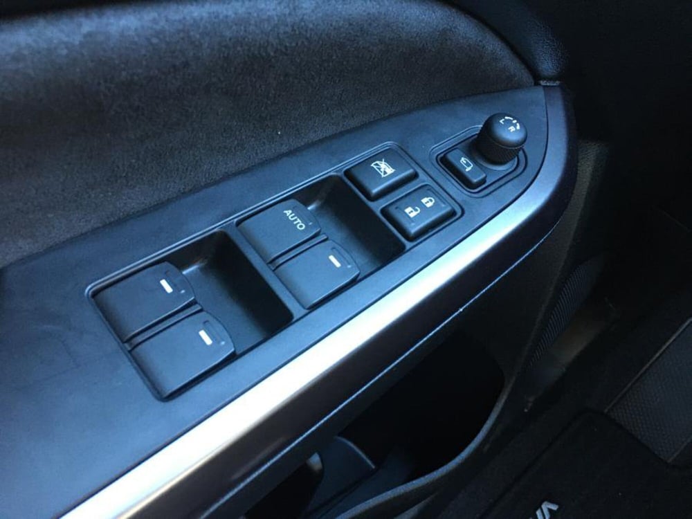 Suzuki Vitara nuova a Cuneo (18)