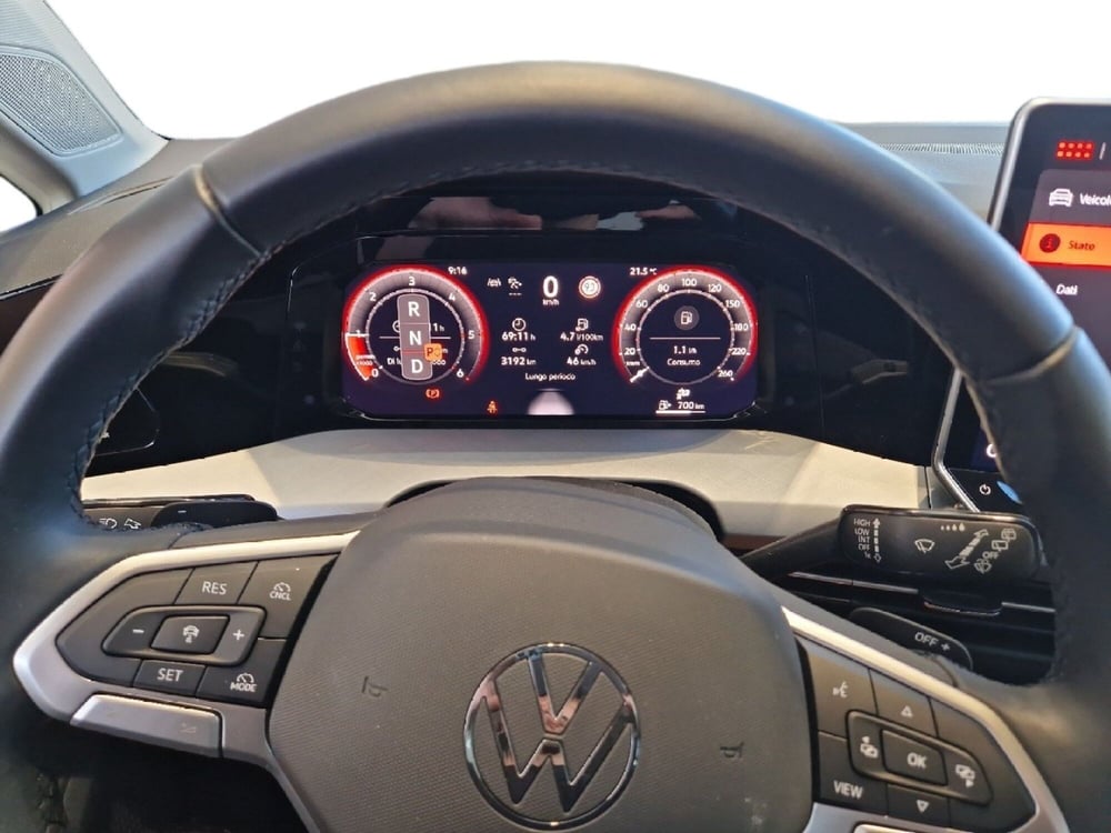 Volkswagen Golf Variant nuova a Frosinone (16)
