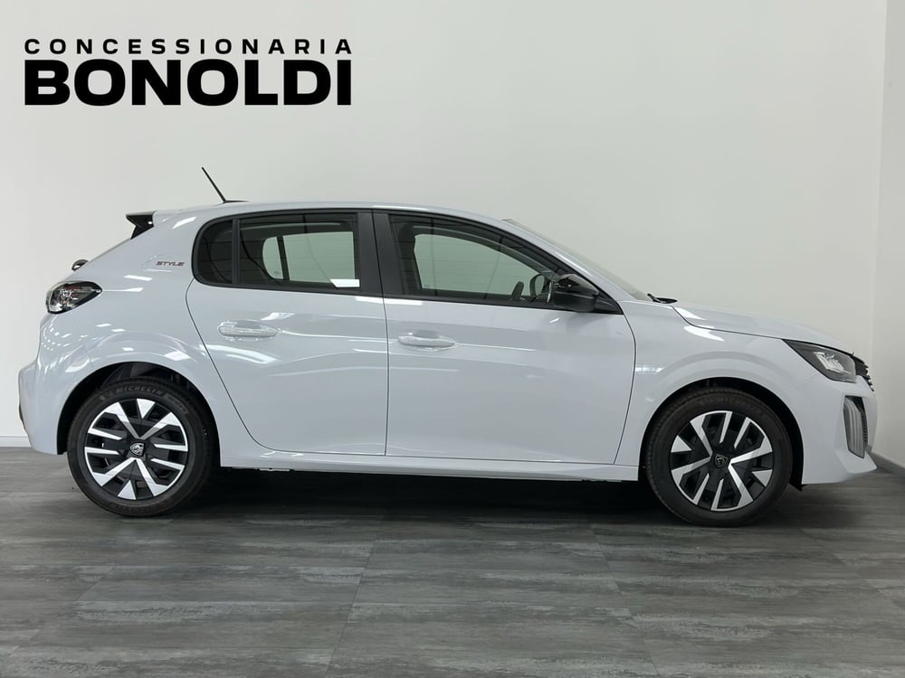 Peugeot 208 nuova a Brescia (11)