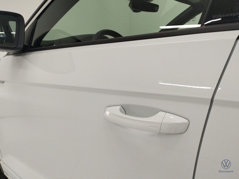 Volkswagen T-Roc nuova a Catanzaro (10)
