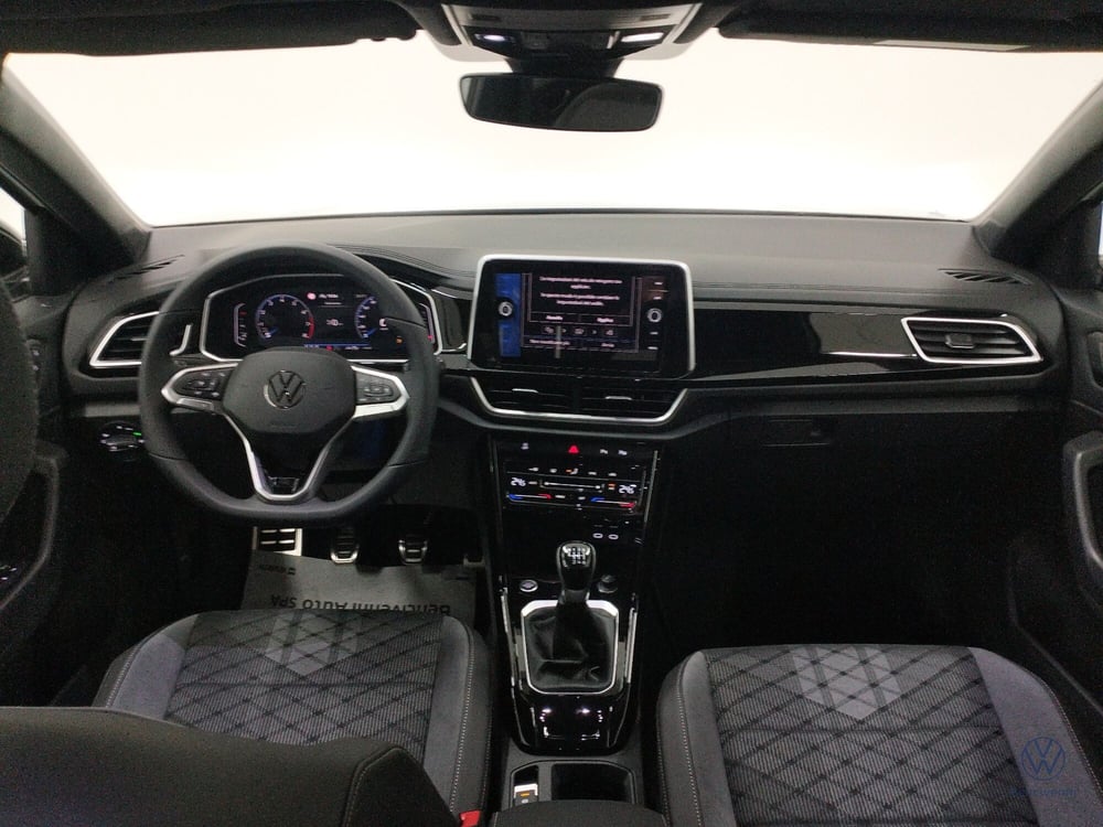 Volkswagen T-Roc nuova a Catanzaro (16)