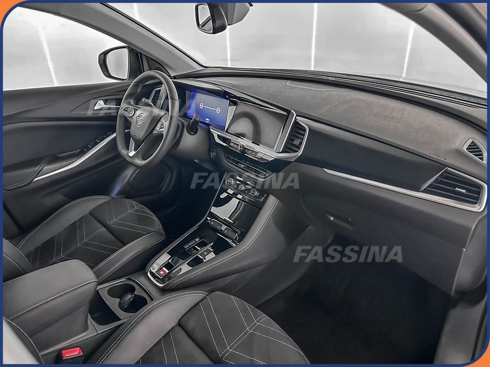 Opel Grandland usata a Milano (13)