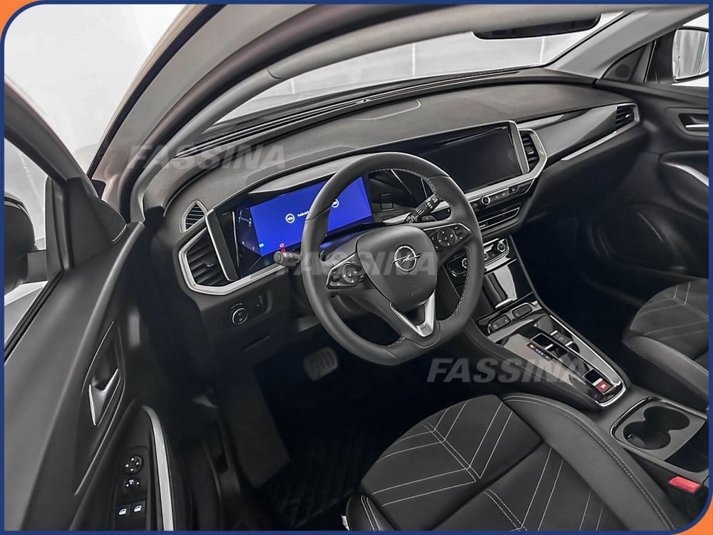 Opel Grandland usata a Milano (9)