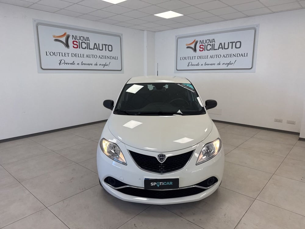 Lancia Ypsilon usata a Palermo