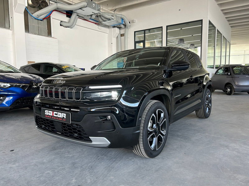 Jeep Avenger nuova a Torino