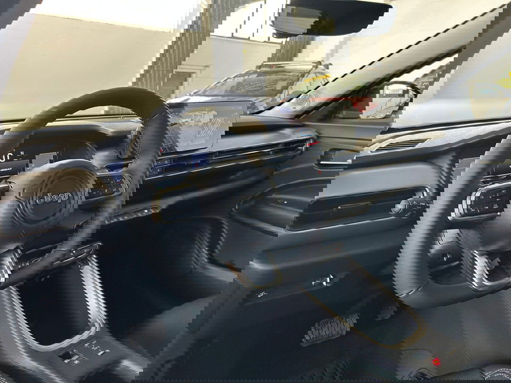 Jeep Avenger nuova a Torino (9)