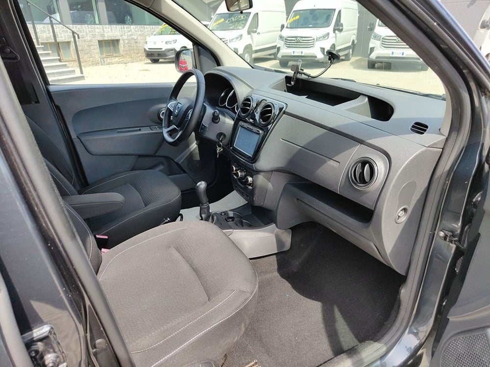 Dacia Lodgy usata a Torino (20)