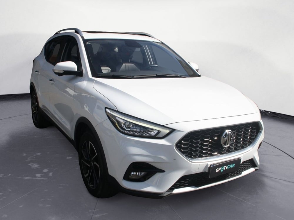 Mg ZS (2021-->) usata a Catania (2)