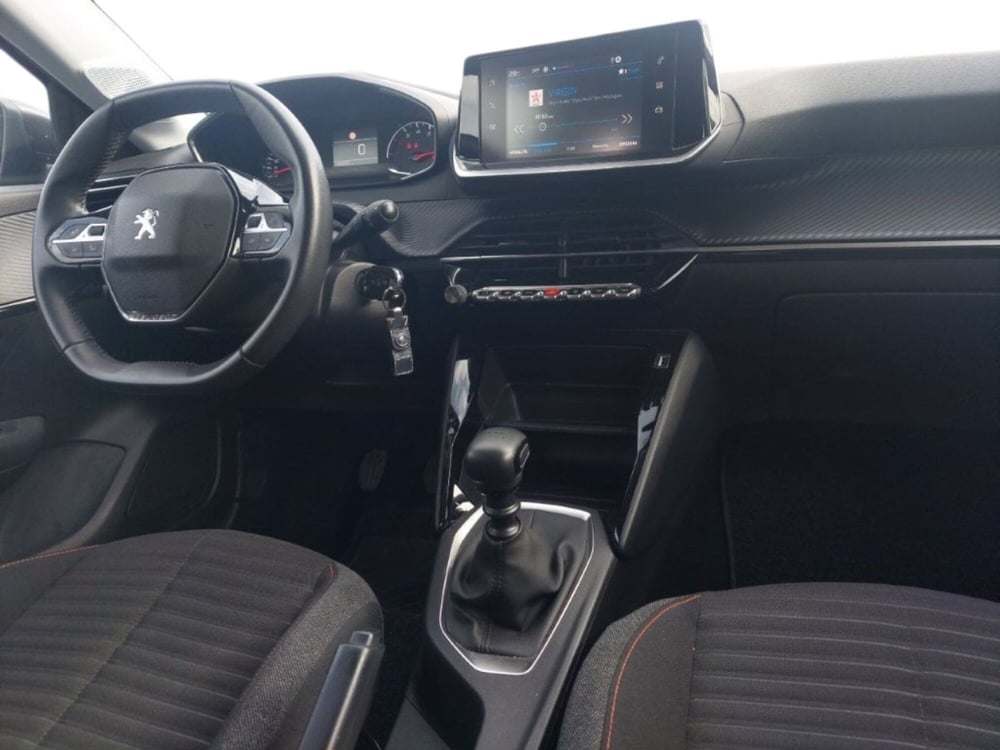 Peugeot 208 usata a Bari (4)