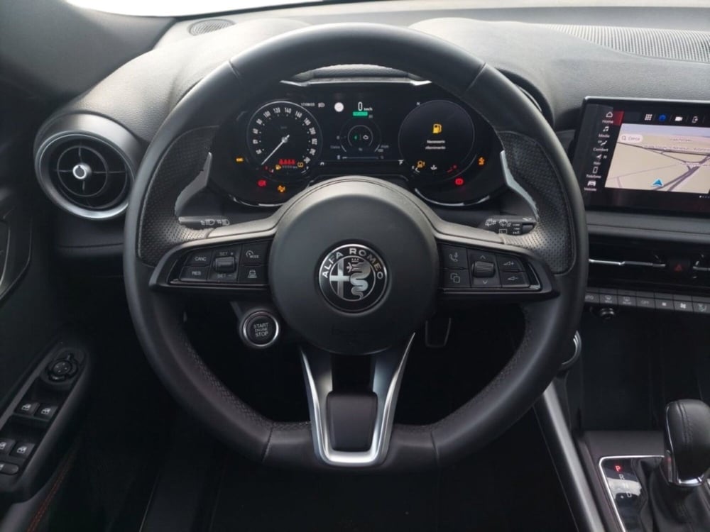 Alfa Romeo Tonale usata a Bari (4)
