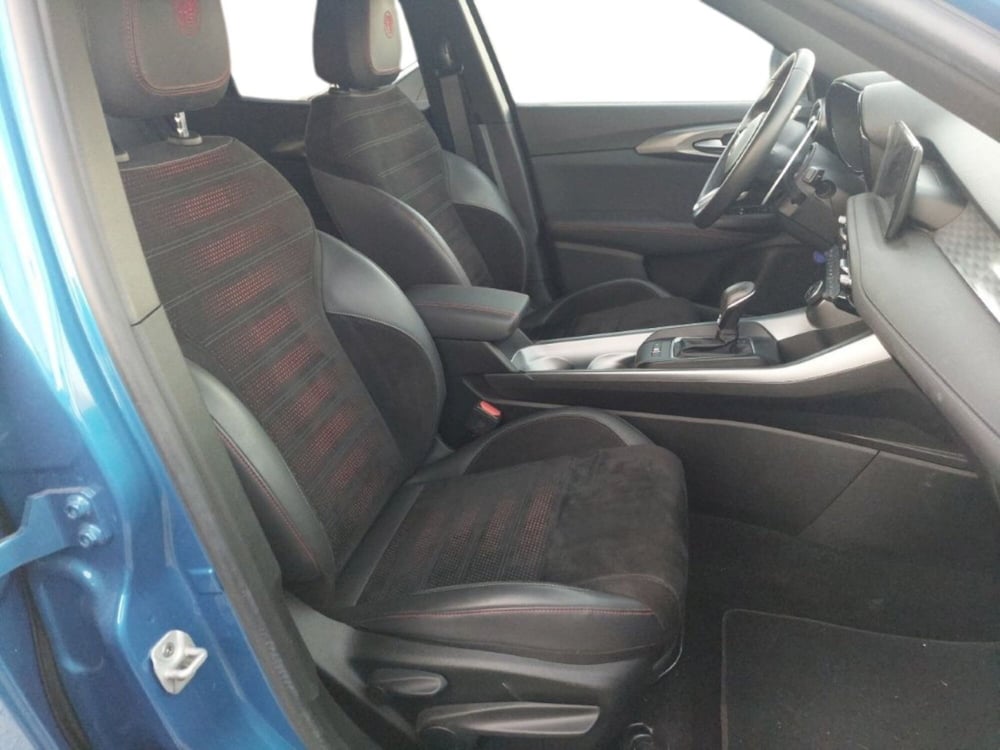 Alfa Romeo Tonale usata a Bari (8)