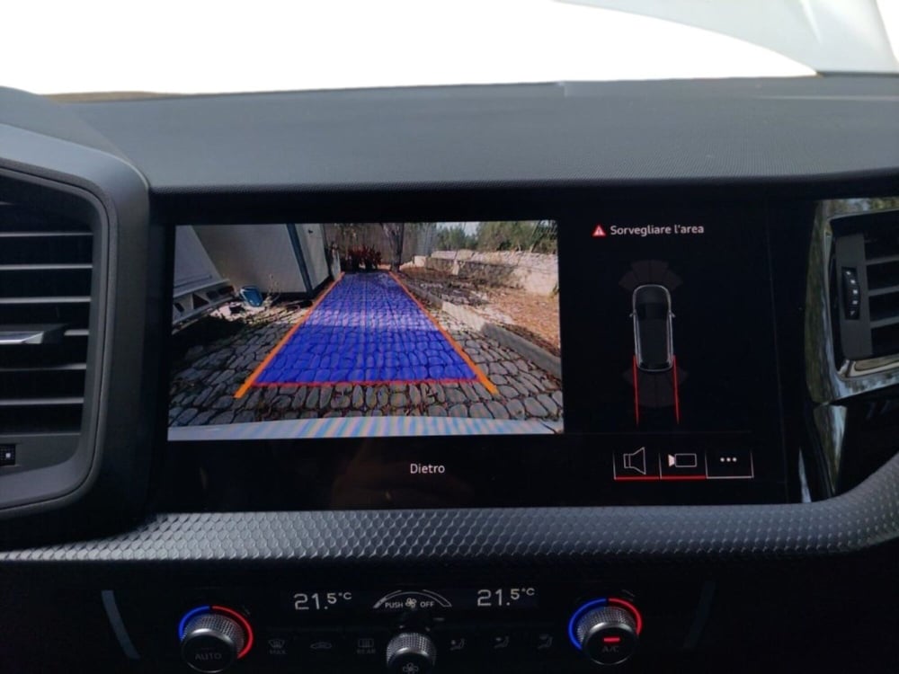 Audi A1 allstreet nuova a Bari (14)