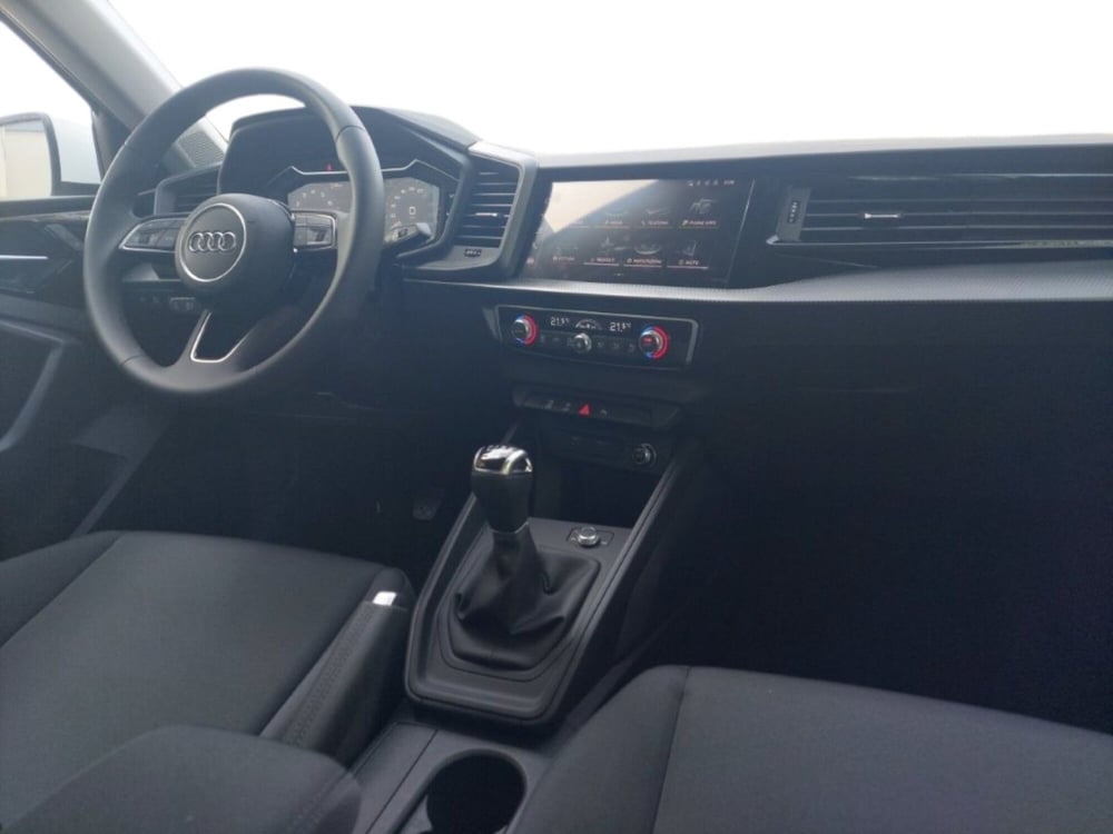 Audi A1 allstreet nuova a Bari (4)