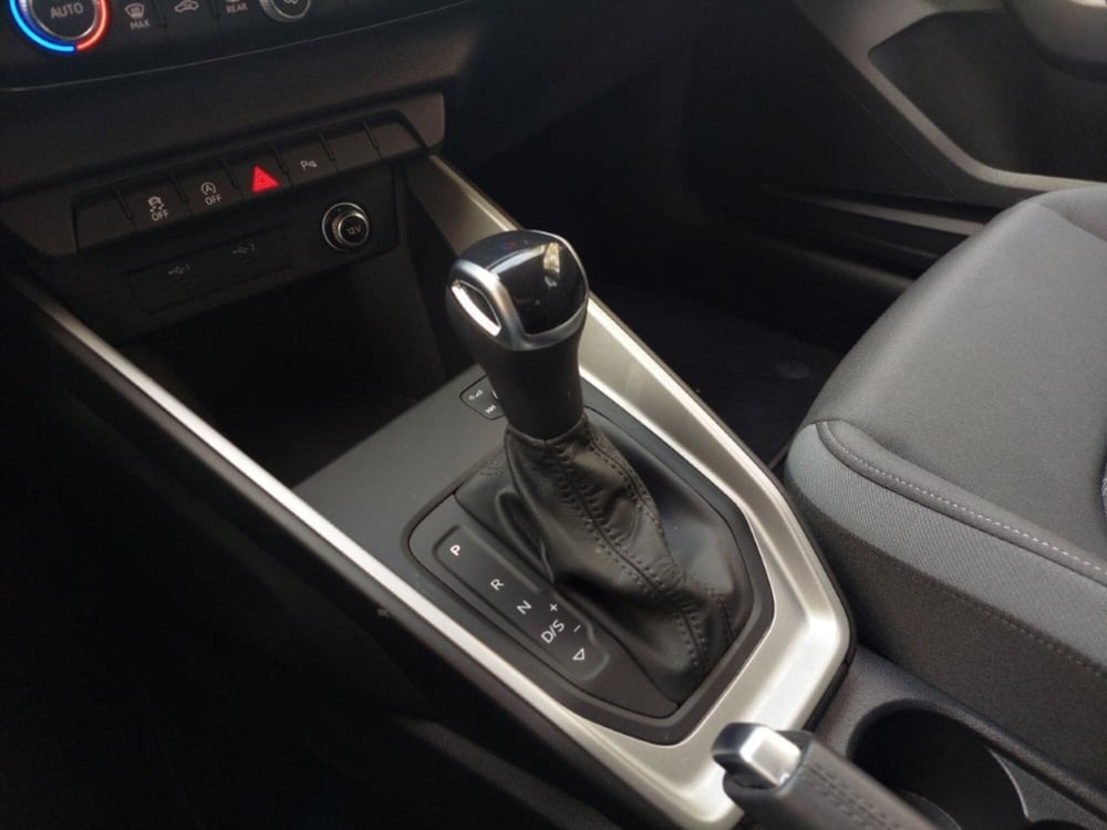 Audi A1 Sportback usata a Bari (11)