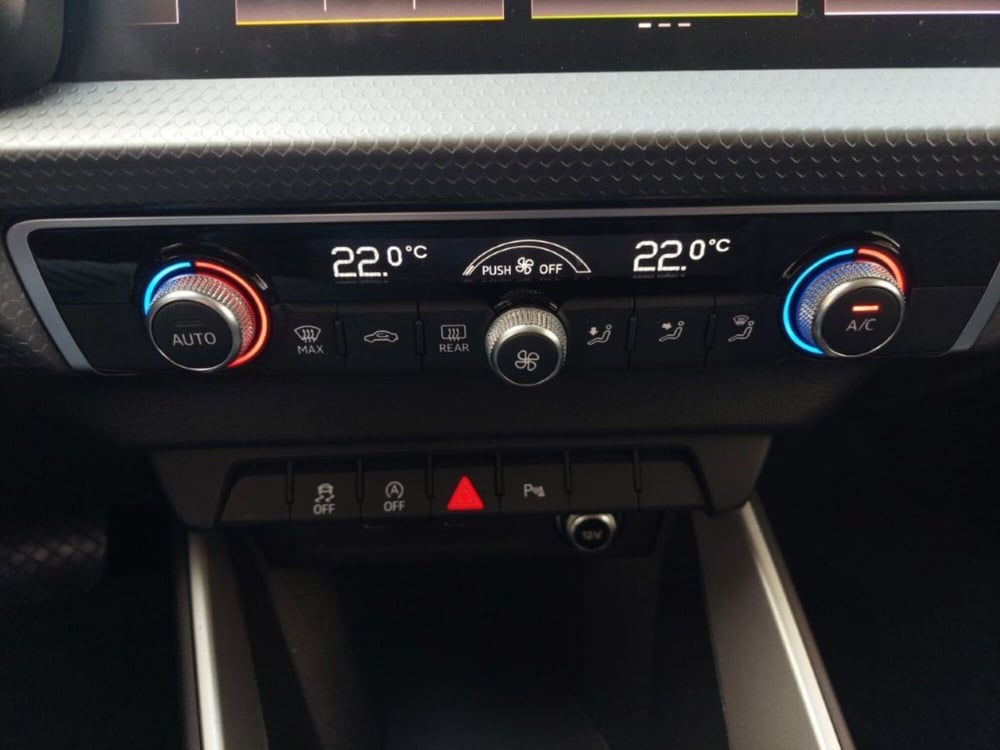 Audi A1 Sportback usata a Bari (8)