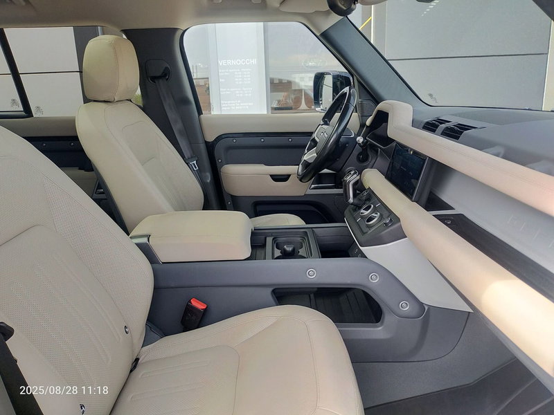 Land Rover Defender usata a Pesaro-Urbino (3)