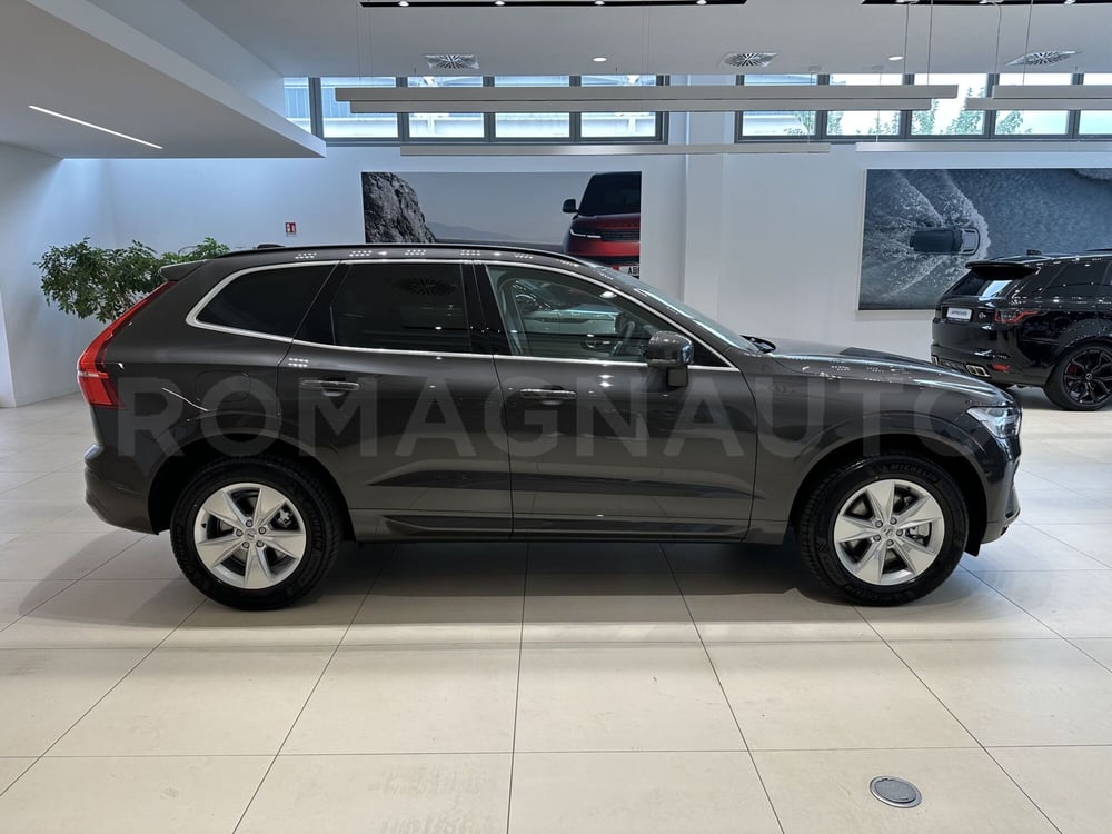 Volvo XC60 nuova a Forlì-Cesena (6)