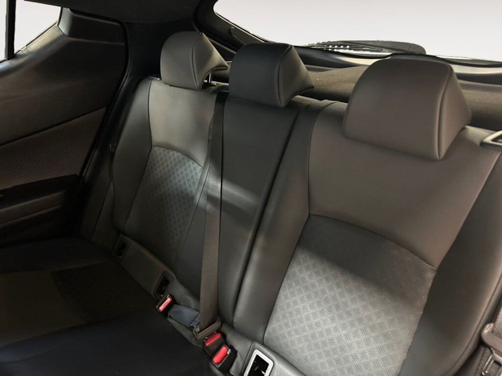 Toyota Toyota C-HR usata a Verona (9)