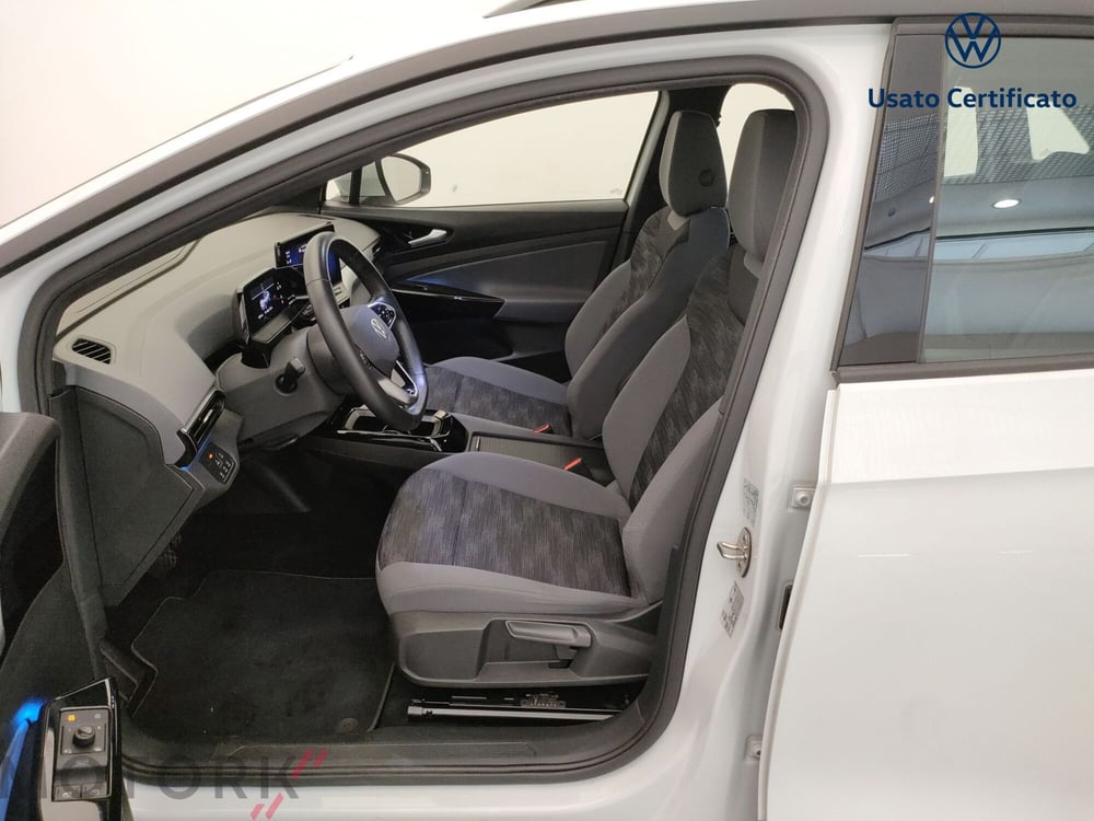 Volkswagen ID.4 usata a Varese (11)