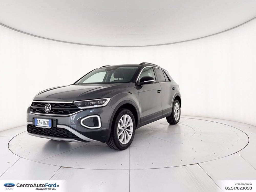 Volkswagen T-Roc nuova a Roma