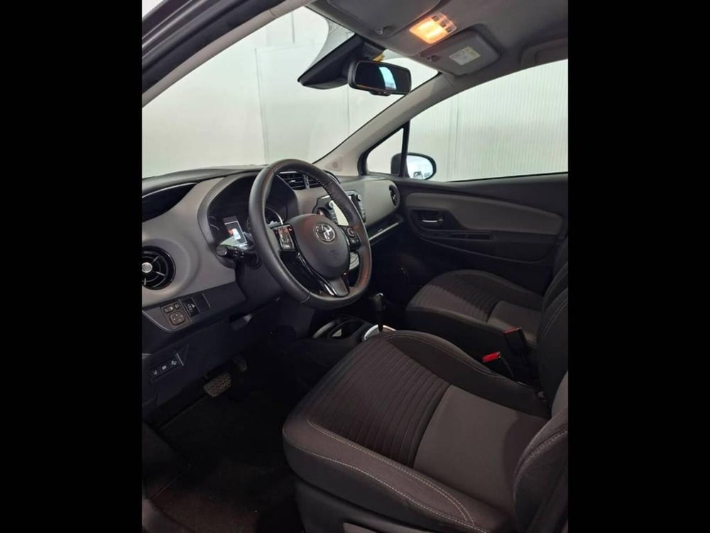 Toyota Yaris usata a Torino (11)