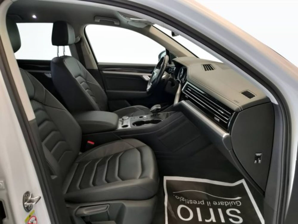 Volkswagen Touareg usata a Teramo (9)