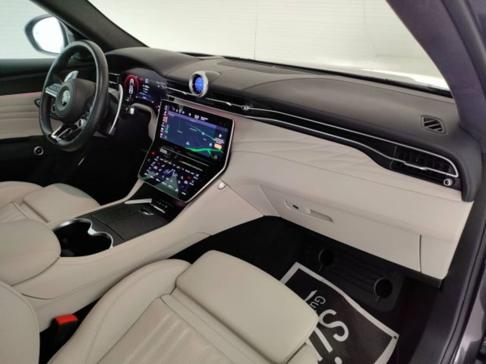 Maserati Grecale usata a Teramo (10)