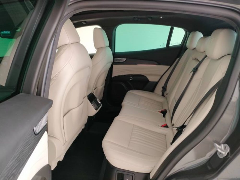 Maserati Grecale usata a Teramo (11)