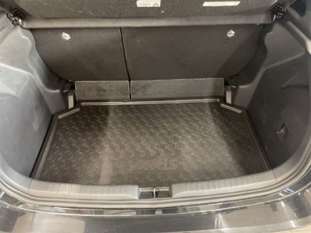 Toyota Yaris Cross usata a Vercelli (11)