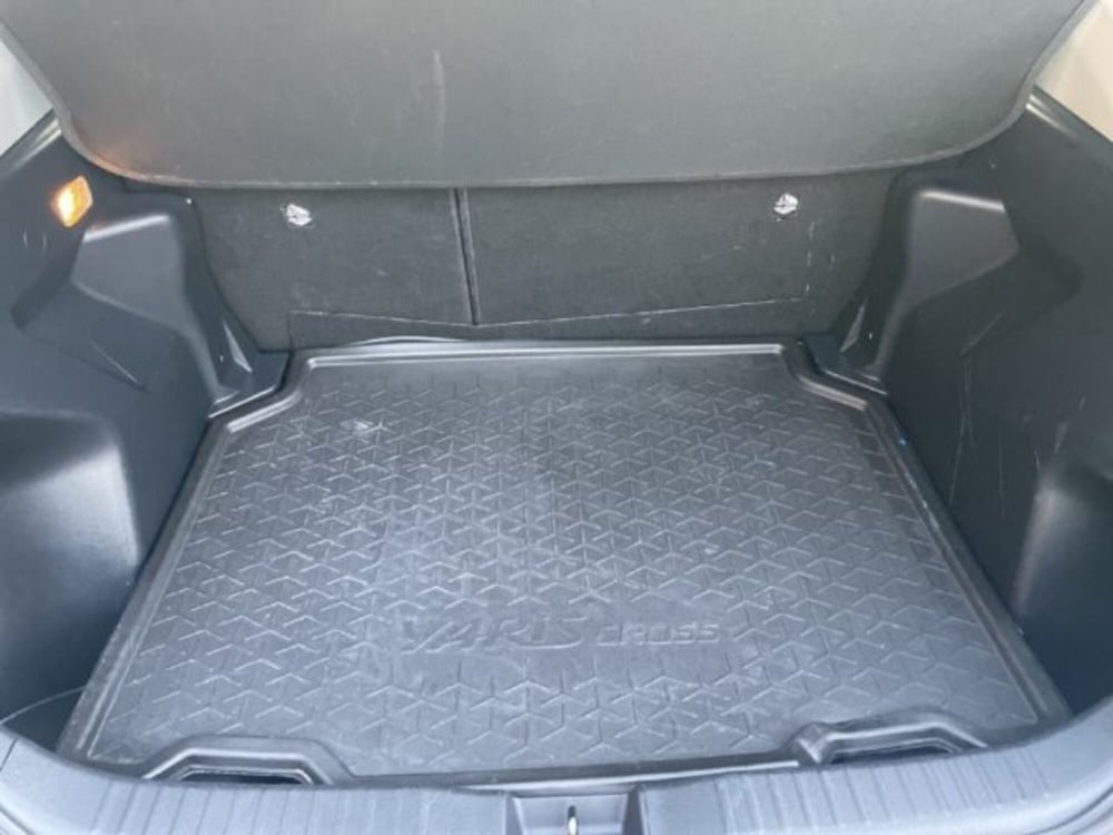 Toyota Yaris Cross usata a Vercelli (11)
