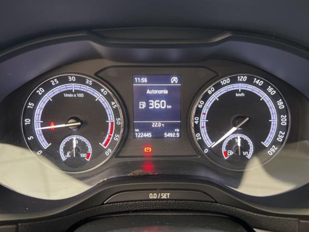 Skoda Karoq usata a Vercelli (14)