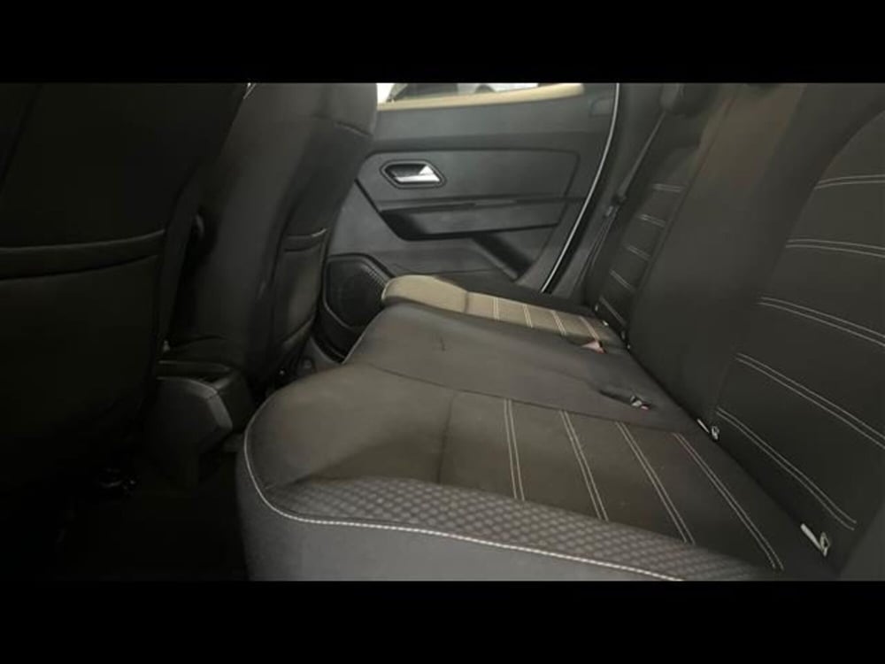 Dacia Duster usata a Firenze (13)