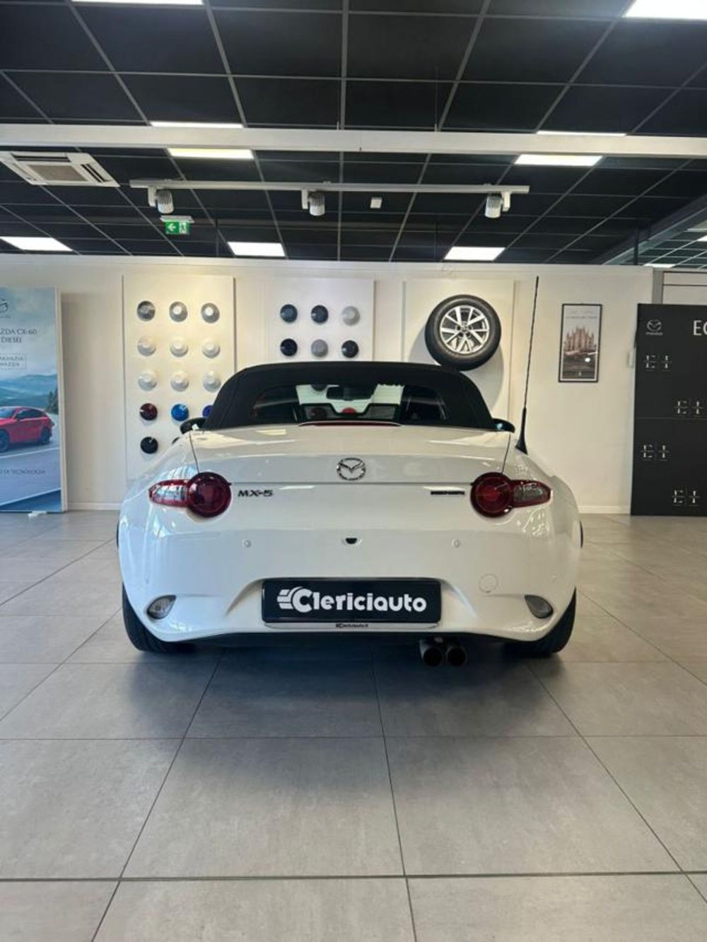 Mazda MX-5 usata a Como (4)