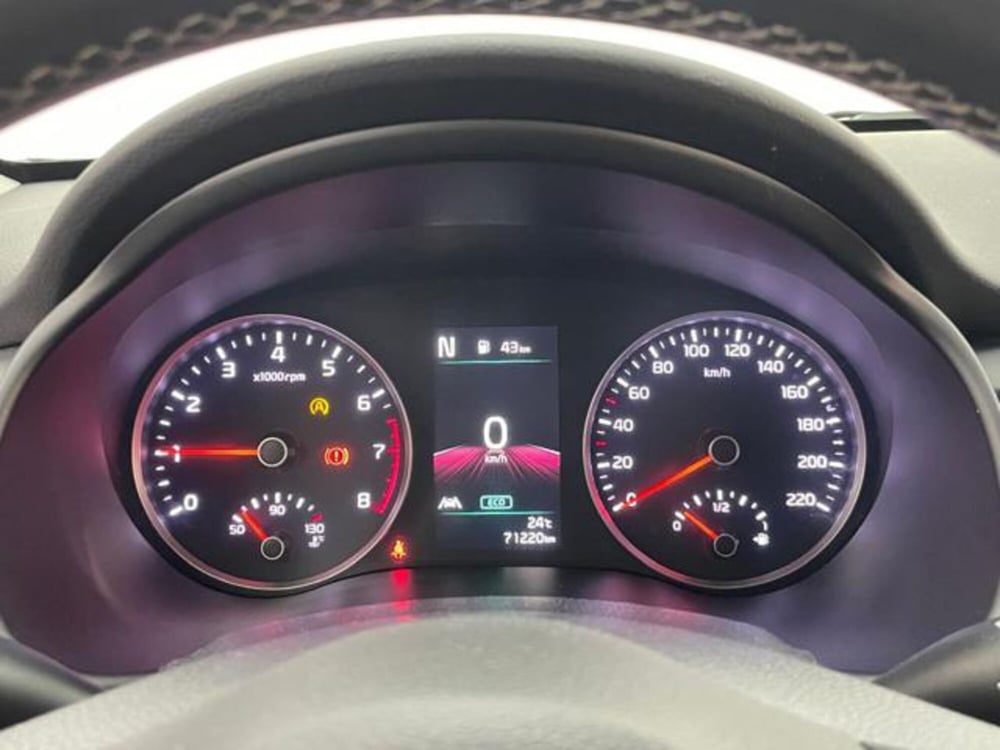 Kia Stonic usata a Como (12)