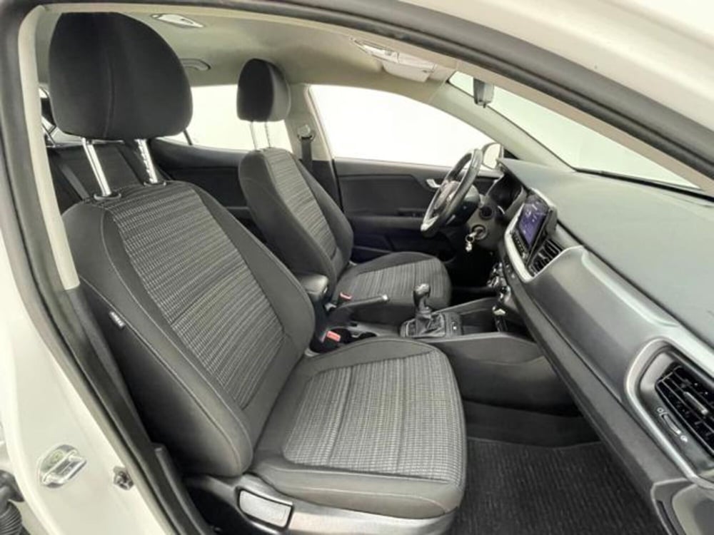 Kia Stonic usata a Como (3)