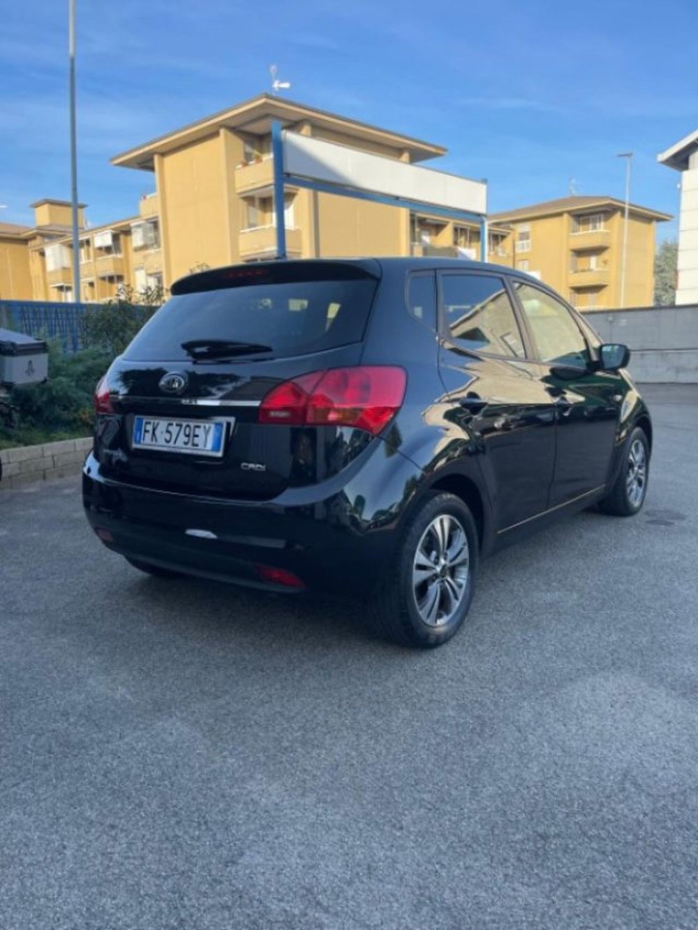 Kia Venga usata a Novara (5)