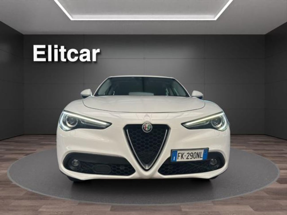 Alfa Romeo Stelvio usata a Milano (2)