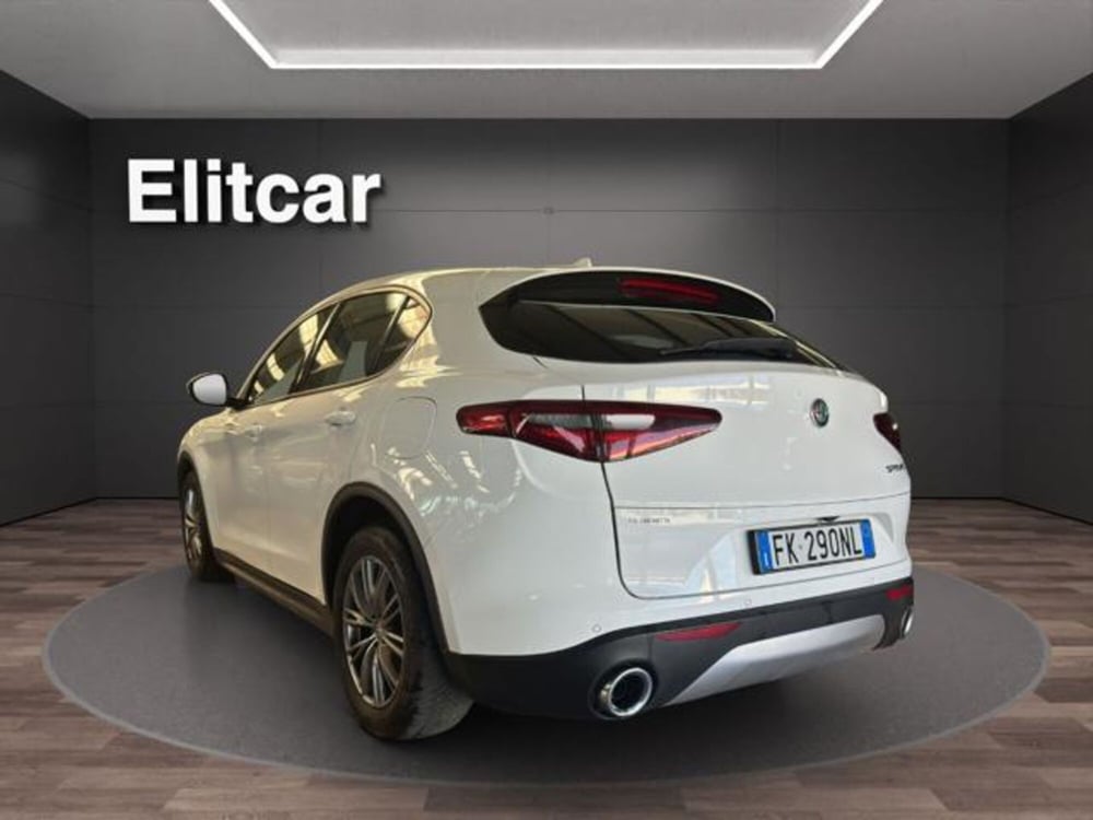 Alfa Romeo Stelvio usata a Milano (6)