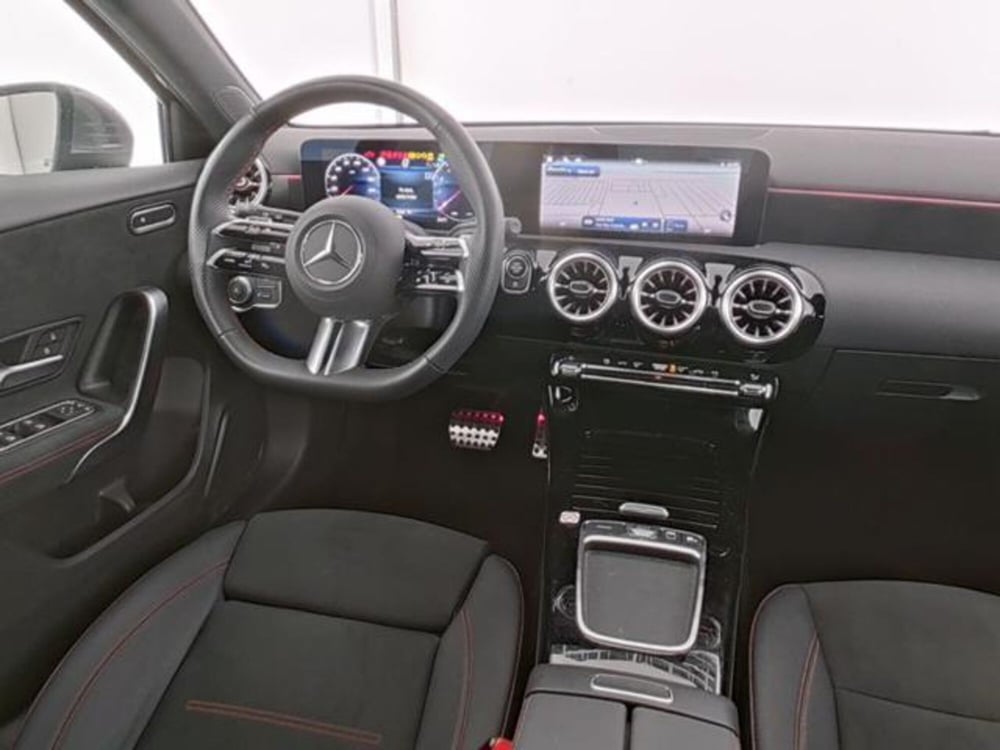Mercedes-Benz Classe A usata a Milano (7)