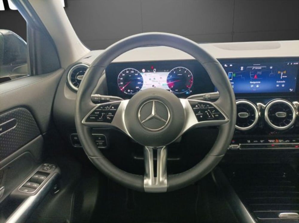 Mercedes-Benz GLA SUV usata a Novara (10)