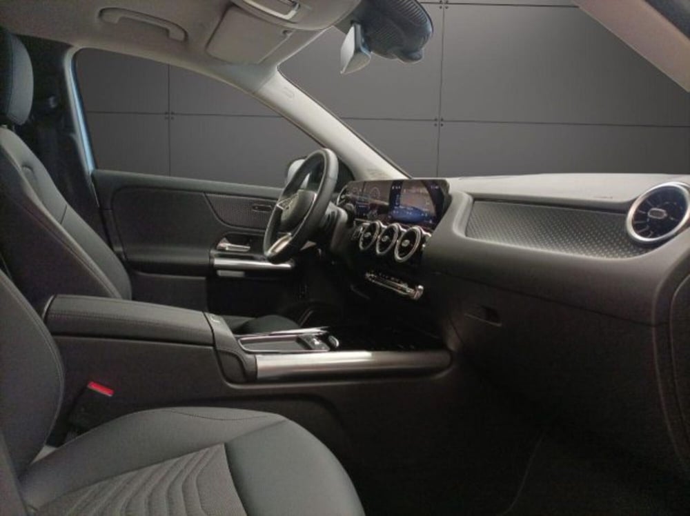 Mercedes-Benz GLA SUV usata a Novara (9)
