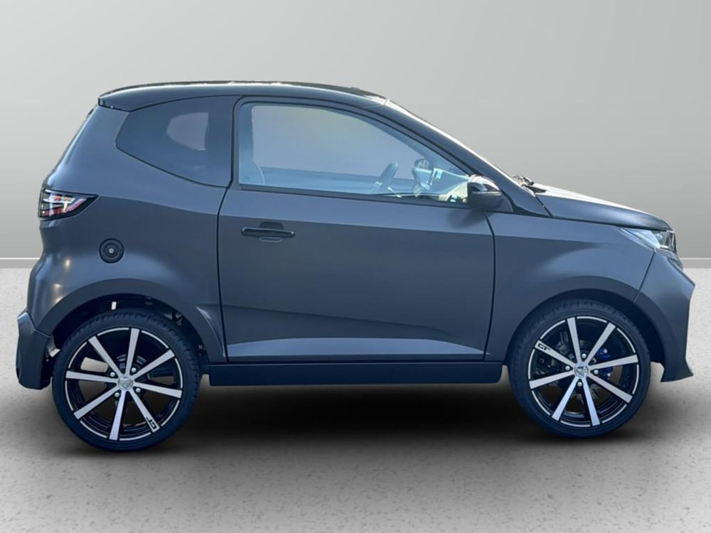 Aixam GTO 400 nuova a Varese (5)